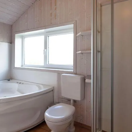 6 Person In Groemitz